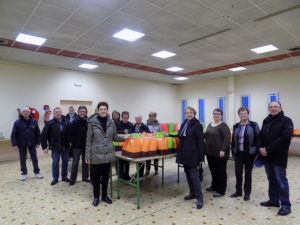 distribution-des-colis-de-noel-le-22-decembre